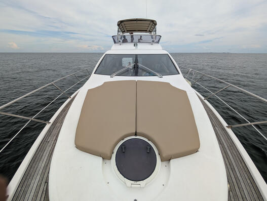 Board a Friendly Yacht